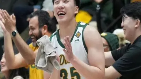 巴塞在西甲强势崛起，以7比1横扫巴伦西亚